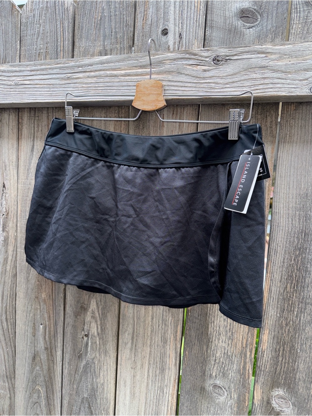 Island Escape SKIRTED BIKINI BOTTOM
Black Womens Size 16